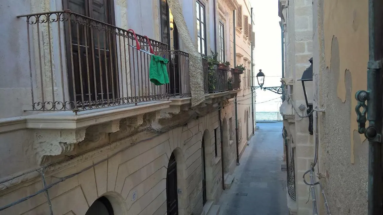 A 100 Passi Da Calarossa Apartamento Syracuse 0*,  Itália